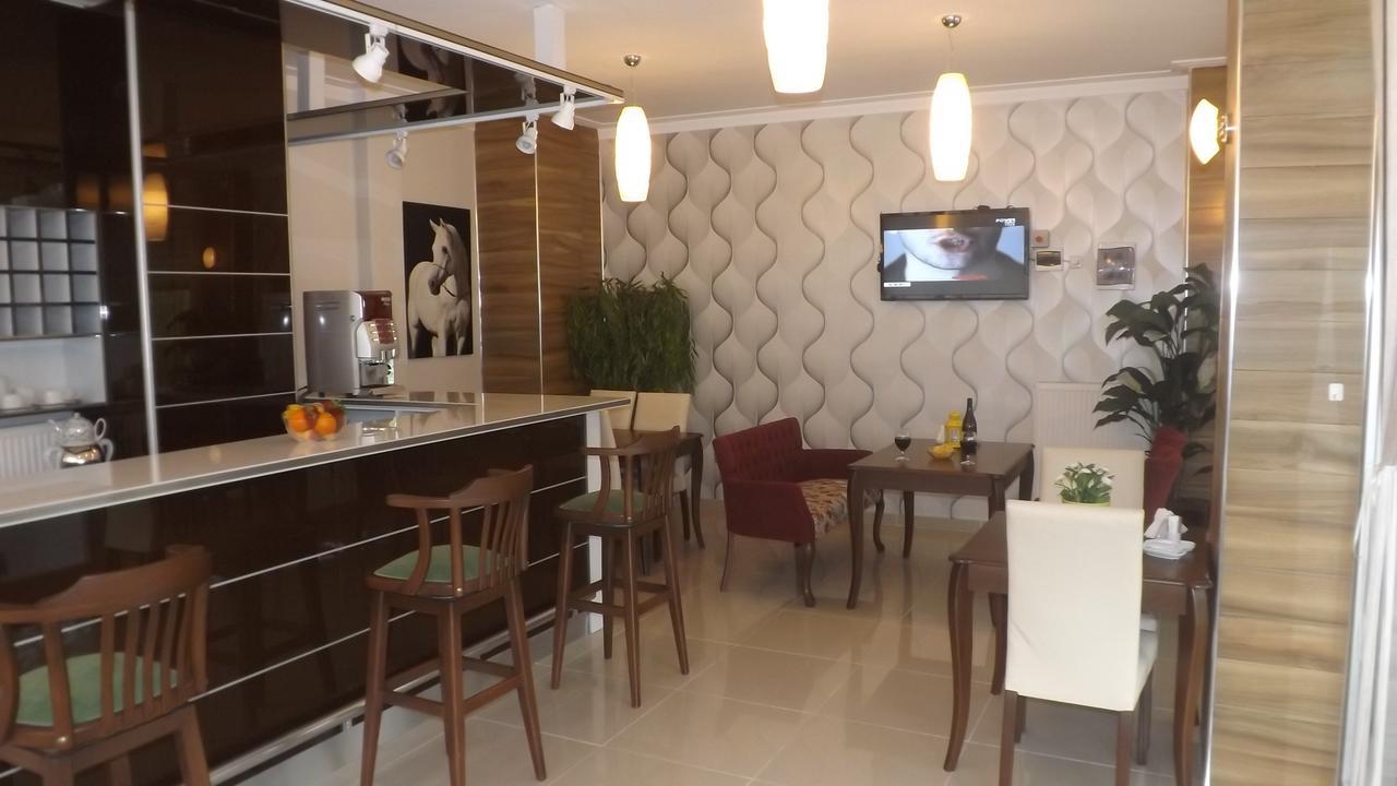 Sindoma Hotel Μπαρτίν Εξωτερικό φωτογραφία
